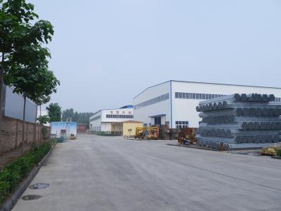 護(hù)欄板鋼立柱原料-鋼管倉庫 護(hù)欄板鋼立柱原料-鋼管倉庫